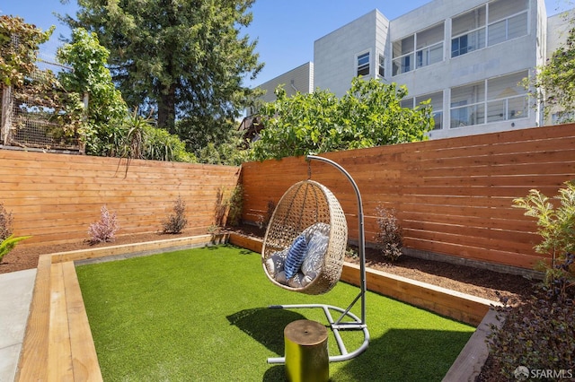 2237 Bryant St Lower, Lower, San Francisco, CA 94110 - view of yard