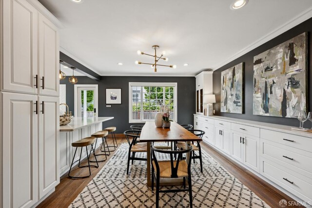 20 Rossmoor Dr, San Francisco, CA 94132 - dining space featuring ornamental molding, dark wood-style flooring, a chandelier, recessed lighting, and baseboards