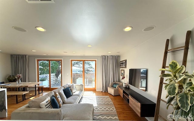 2543 44th Ave, San Francisco, CA 94116 - living area featuring recessed lighting and wood finished floors