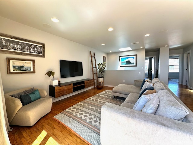 2543 44th Ave, San Francisco, CA 94116 - living room featuring wood finished floors, recessed lighting, and baseboards