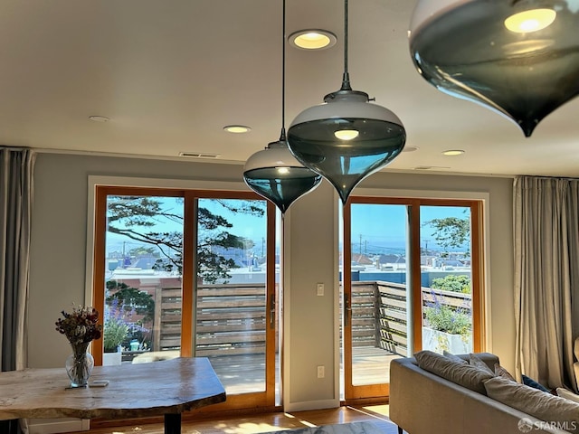 2543 44th Ave, San Francisco, CA 94116 - dining space featuring wood finished floors, recessed lighting, and baseboards