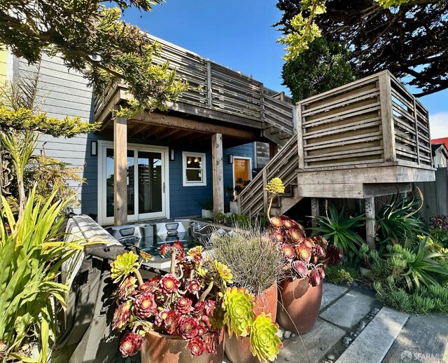 2543 44th Ave, San Francisco, CA 94116 - rear view of house with stairs