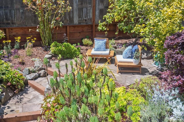25 Roselyn Ter, San Francisco, CA 94118 - view of yard featuring fence and a patio