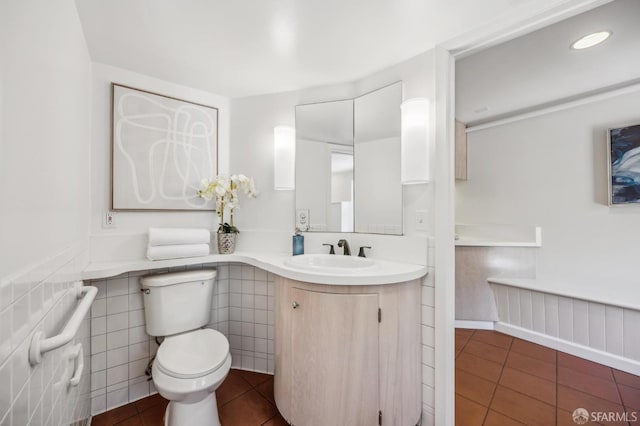 25 Roselyn Ter, San Francisco, CA 94118 - bathroom with tile patterned flooring, a wainscoted wall, toilet, and vanity