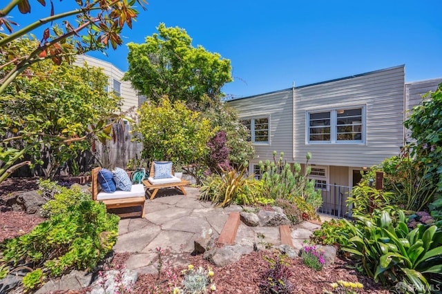25 Roselyn Ter, San Francisco, CA 94118 - view of patio / terrace with fence