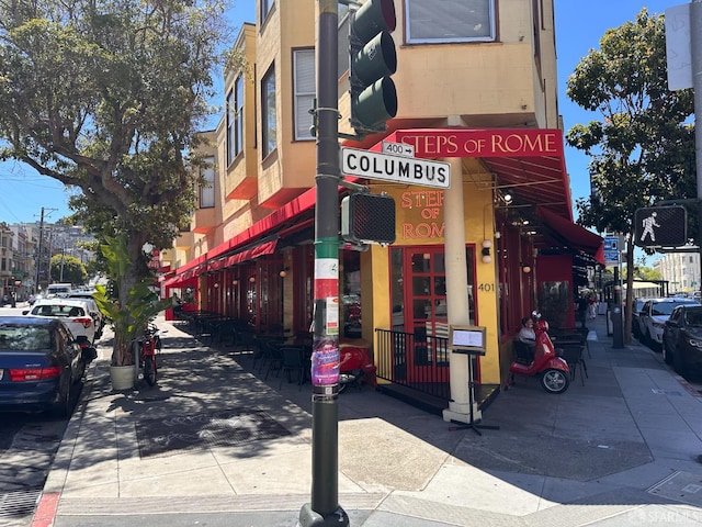 813 Union St, San Francisco, CA 94133 - view of property