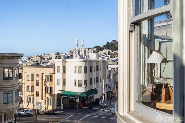 813 Union St, San Francisco, CA 94133 - city view