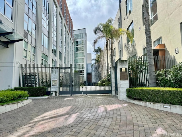 1 Federal St Unit 46, San Francisco, CA 94107 - view of gate with fence