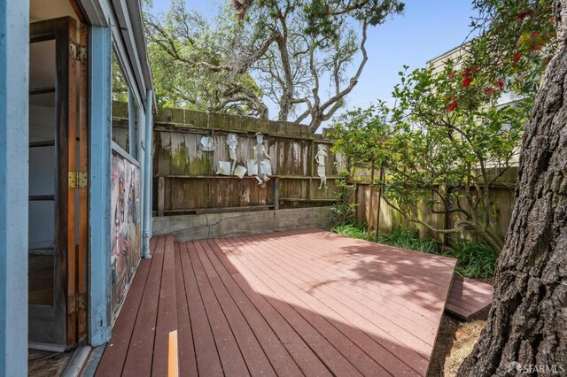 80 Bronte St, San Francisco, CA 94110 - view of wooden terrace