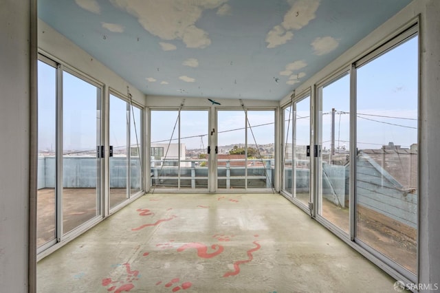 80 Bronte St, San Francisco, CA 94110 - unfurnished sunroom with healthy amount of natural light
