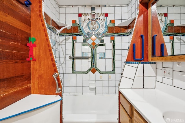 80 Bronte St, San Francisco, CA 94110 - full bathroom featuring vanity and shower / tub combination