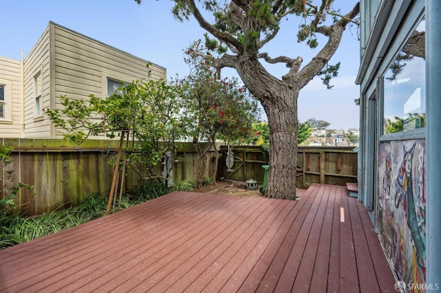 80 Bronte St, San Francisco, CA 94110 - wooden terrace with a fenced backyard