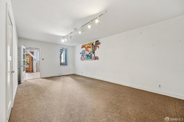 80 Bronte St, San Francisco, CA 94110 - carpeted spare room with track lighting and baseboards