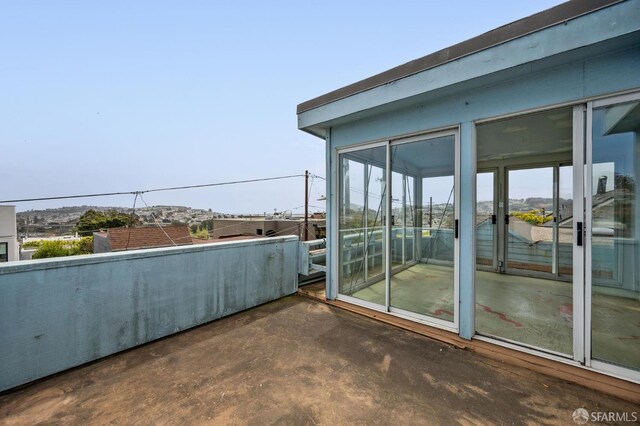 80 Bronte St, San Francisco, CA 94110 - view of balcony