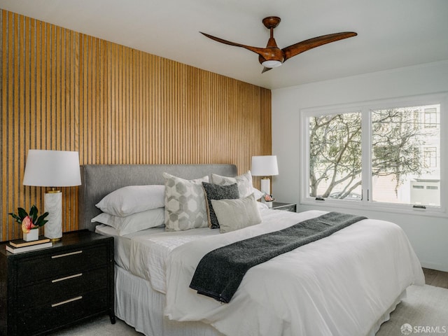 bedroom with ceiling fan