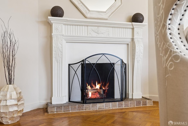 1874 34th Ave, San Francisco, CA 94122 - detailed view of baseboards and a fireplace