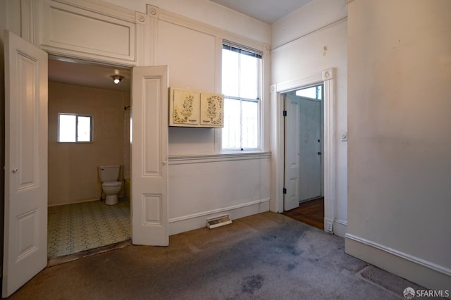 772-774 14th St, San Francisco, CA 94114 - carpeted entrance foyer featuring baseboards