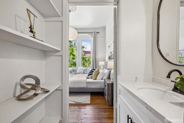 432 Buchanan St, San Francisco, CA 94102 - bedroom with a sink and dark wood-style flooring