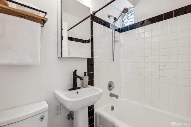 221 Lily St, San Francisco, CA 94102 - full bath with toilet, bathing tub / shower combination, and a sink