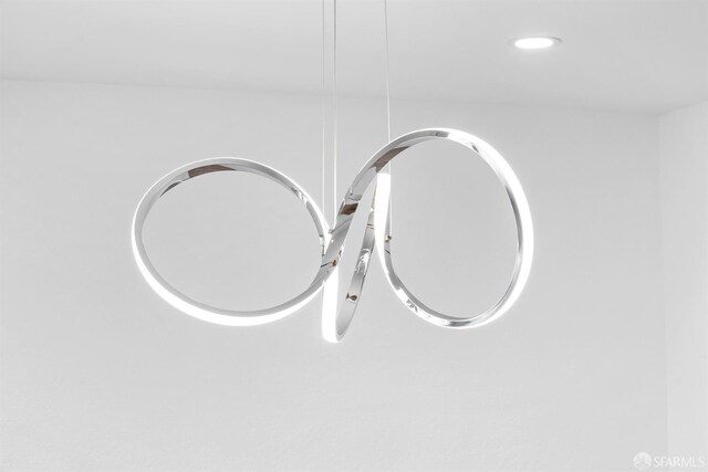 341 Prentiss St, San Francisco, CA 94110 - detailed view of recessed lighting