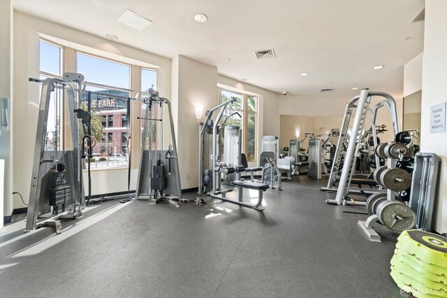 88 King St Unit 104, San Francisco, CA 94107 - exercise room featuring recessed lighting and visible vents
