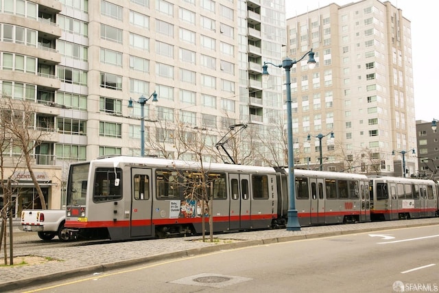 88 King St Unit 104, San Francisco, CA 94107 - view of building exterior