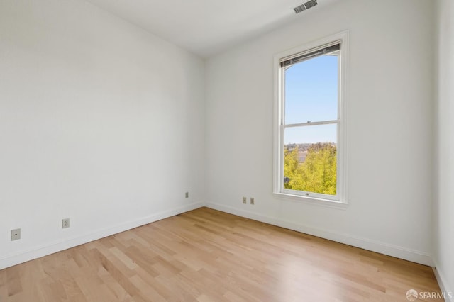 1695 Sutter St, San Francisco, CA 94109 - spare room featuring plenty of natural light and light wood-style floors