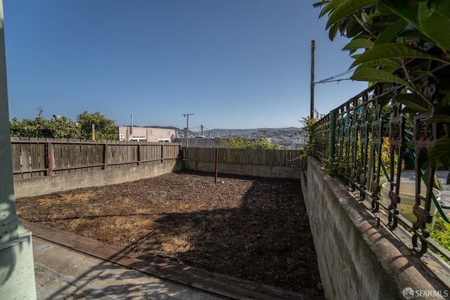 262 Topeka Ave, San Francisco, CA 94124 - view of fenced backyard
