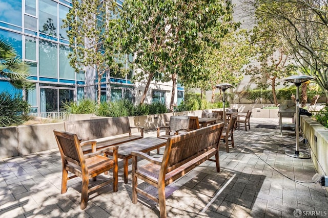 view of patio / terrace featuring an outdoor hangout area