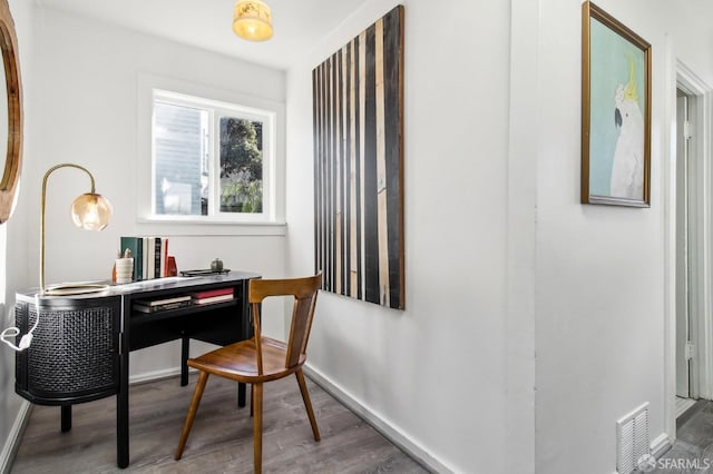 office with hardwood / wood-style floors