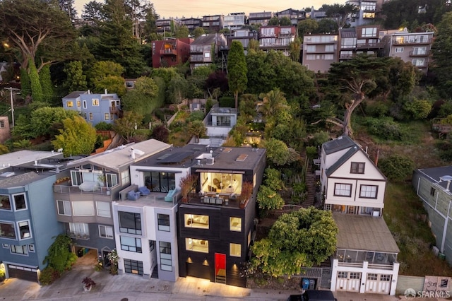 view of aerial view at dusk