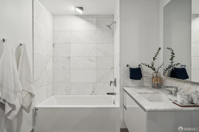 2177 3rd St Unit 421, San Francisco, CA 94107 - bathroom with vanity and shower / washtub combination