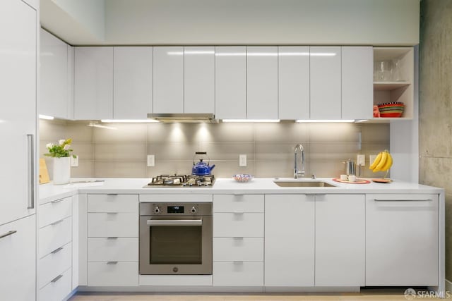 88 Arkansas St Unit 528, San Francisco, CA 94107 - kitchen with appliances with stainless steel finishes, a sink, modern cabinets, and white cabinetry