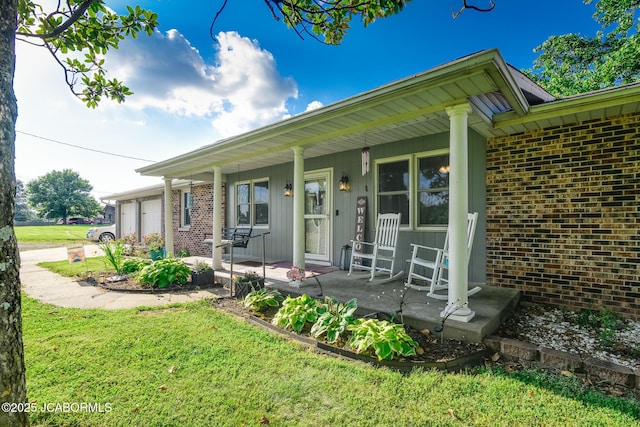 4758 Henwick Ln, Jefferson City, MO 65109 - view of front of house with covered porch, brick siding, a garage, and a front yard