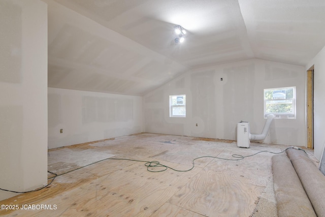 4758 Henwick Ln, Jefferson City, MO 65109 - bonus room featuring lofted ceiling