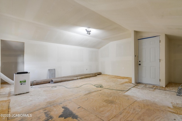 4758 Henwick Ln, Jefferson City, MO 65109 - additional living space featuring lofted ceiling