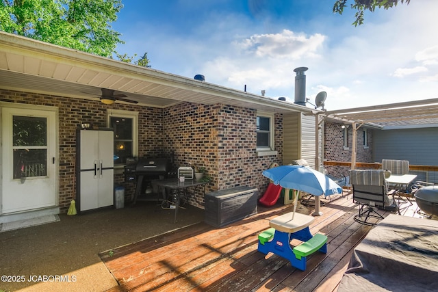 4758 Henwick Ln, Jefferson City, MO 65109 - wooden deck featuring a ceiling fan and area for grilling
