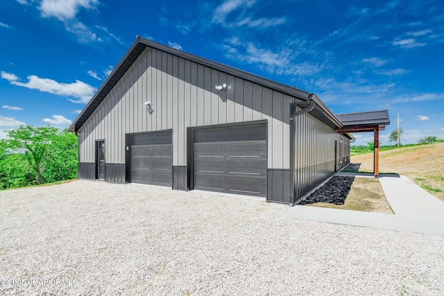 8206 Big Meadows Rd, Jefferson City, MO 65101 - view of garage