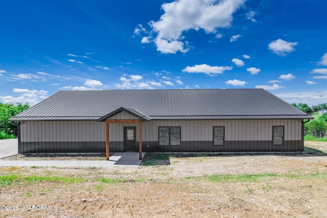 8206 Big Meadows Rd, Jefferson City, MO 65101 - view of front of house with metal roof
