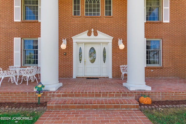 view of property entrance