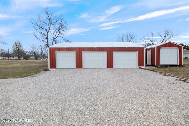 view of detached garage