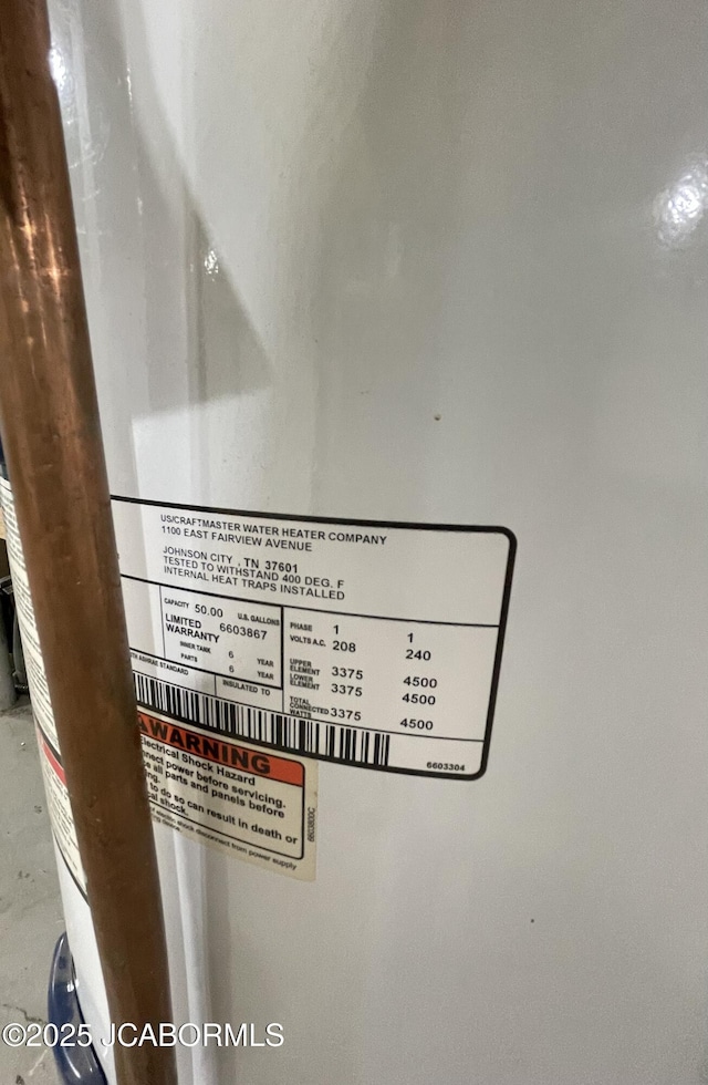 909 E Jefferson St, Linn, MO 65051 - detailed view of water heater