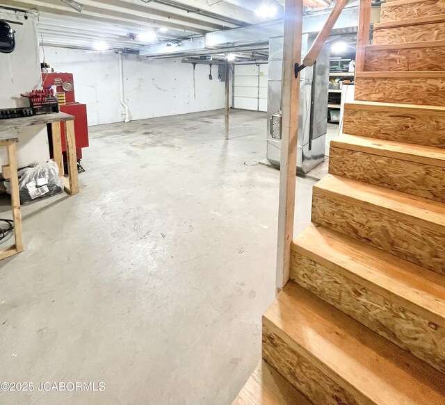909 E Jefferson St, Linn, MO 65051 - view of unfinished below grade area