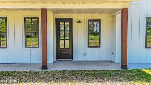 5306 Tebbetts View Dr, Tebbetts, MO 65080 - entrance to property featuring board and batten siding and a porch