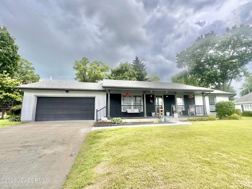 405 Lorene St, California, MO 65018 - photo 1