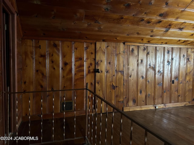 room details featuring hardwood / wood-style flooring