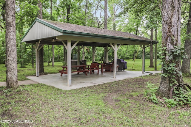 9542 Osage Ct, Williamsburg, MO 63388 - view of property's community featuring a gazebo, a yard, a patio, and view of scattered trees