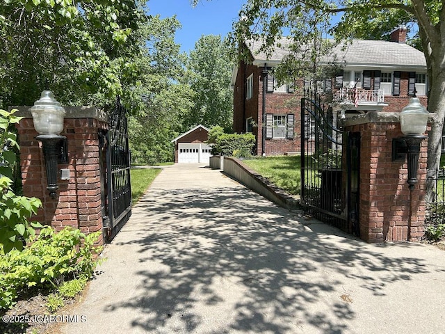817 Gilman St, Moberly, MO 65270 - photo 2