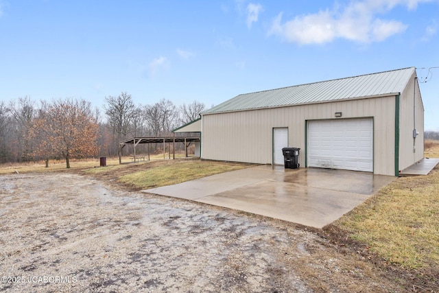 31500 Skyline Dr, California, MO 65018 - detached garage featuring concrete driveway