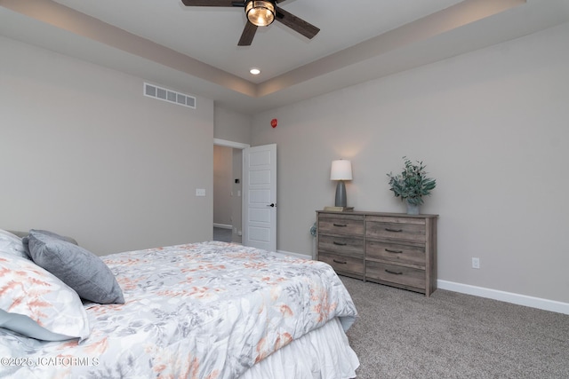 bedroom featuring recessed lighting, baseboards, ceiling fan, visible vents, and light carpet